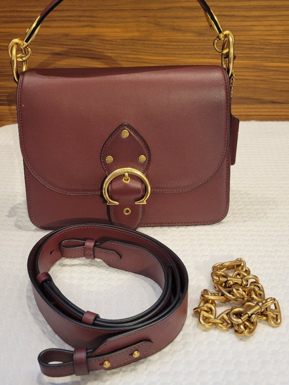 Coach Beat Shoulder Bag - Picture 7 of 16